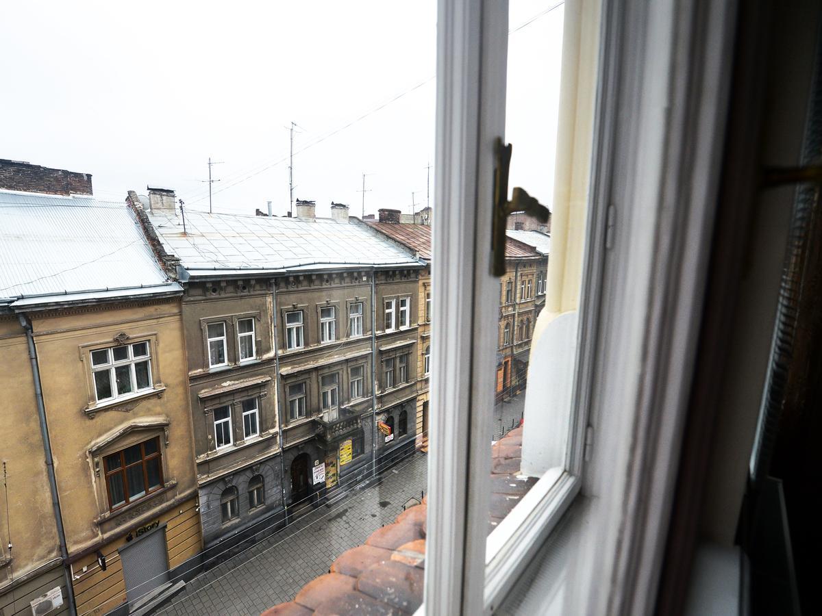 The Historical Family Nest In City Centre Лвив Екстериор снимка